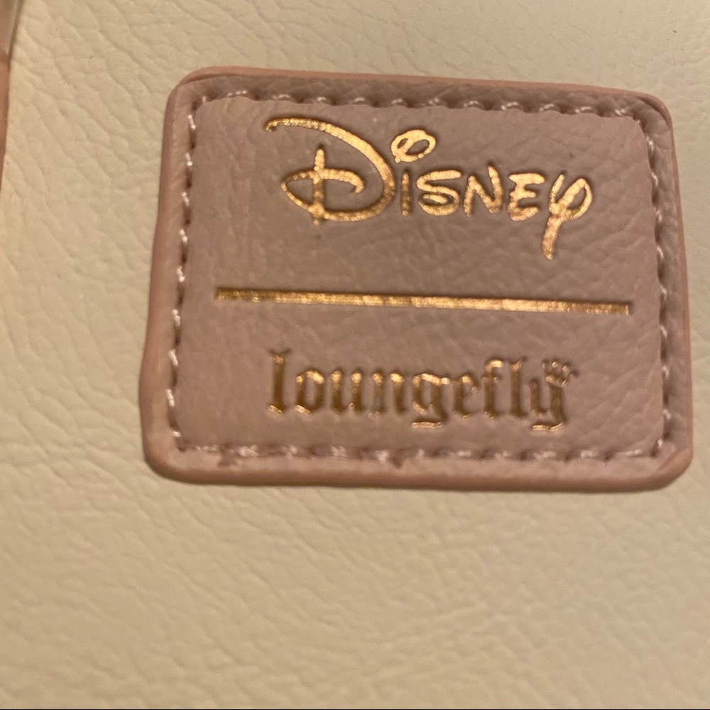 DISNEY LOUNGEFLY